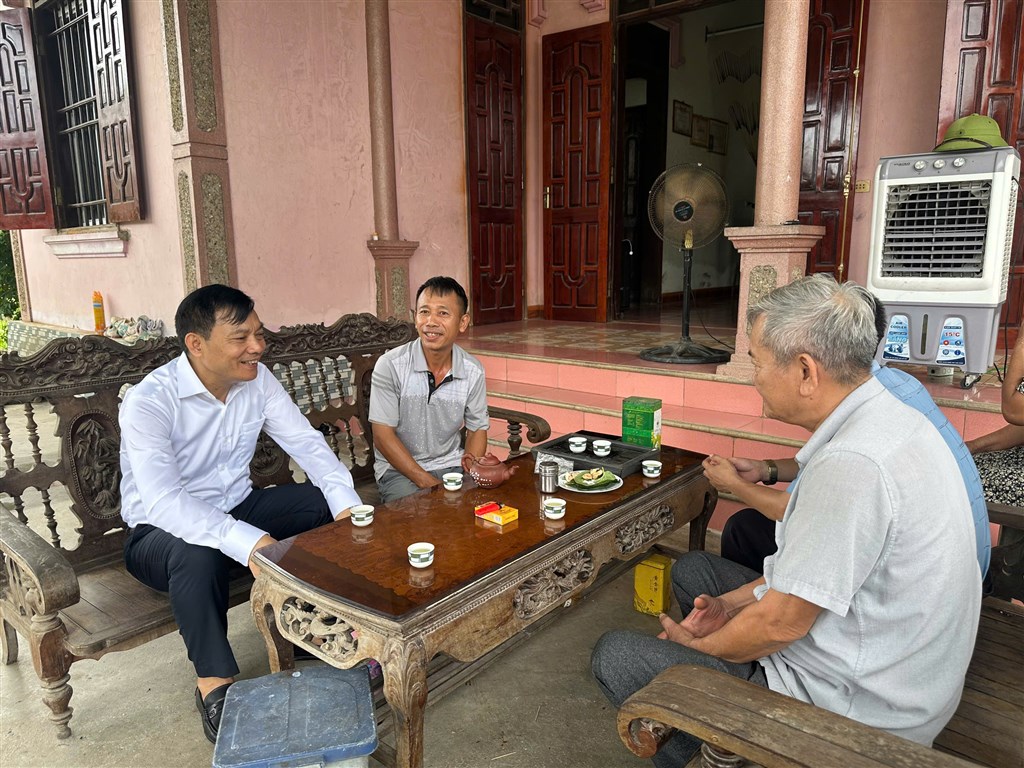Anh-tin-bai